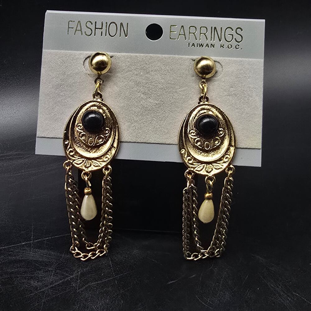 Gold Tone Chain Earrings Black Faux Pearl Vintage 1980s 1990s NOS NWT